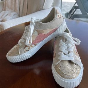 Blowfish Malibu every day sneakers - 6.5 size